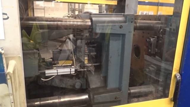 Battenfeld Ba 1000/350 TM Injection Moulder (1999) смотреть онлайн