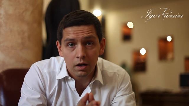 Что надеть на важные переговоры? смотреть онлайн