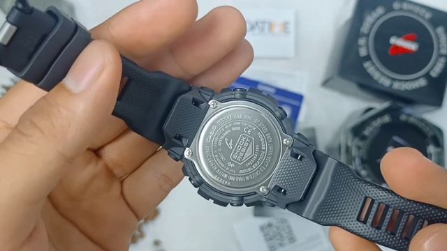 Casio G-Shock G-Squad смотреть онлайн
