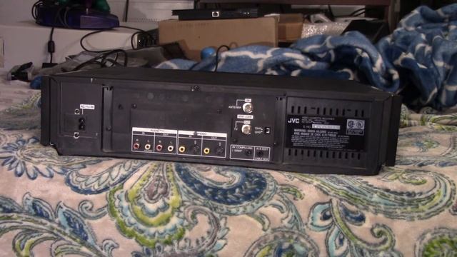 JVC HR-S7100U Super VHS player смотреть онлайн