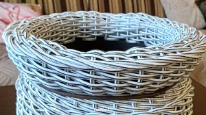 Жгутик из ротанга простым способом. Плетение из ротанга для новичков.