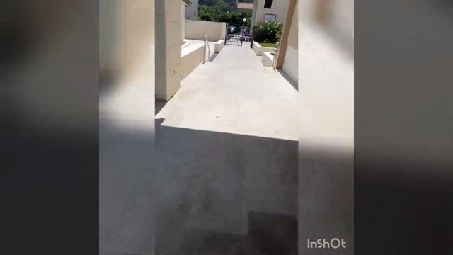 Как я провожу день в Хорватии +24 часа ем еду одного цвета.👍 смотреть онлайн