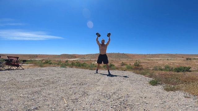 Campground Interval Workout - Walking Lunges - Abs - DB Snatches смотреть онлайн