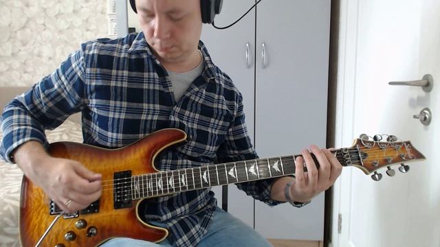 Helloween - A Tale That Wasnt Right (Solo cover) смотреть онлайн