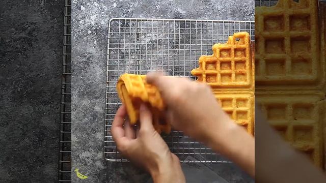Crispy Freezer Sweet Potato Waffles (meal prep breakfast) смотреть онлайн