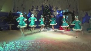 Новогодний Танец снегурочек