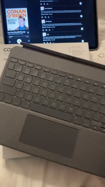 Logitech combo touch keyboard iPad Pro 12.9! #shortvideo #ipadpro смотреть онлайн