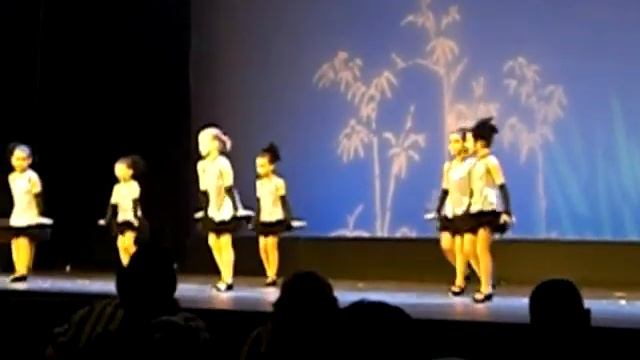 Jessica - Abu-Dabu Honey Moon Dance смотреть онлайн