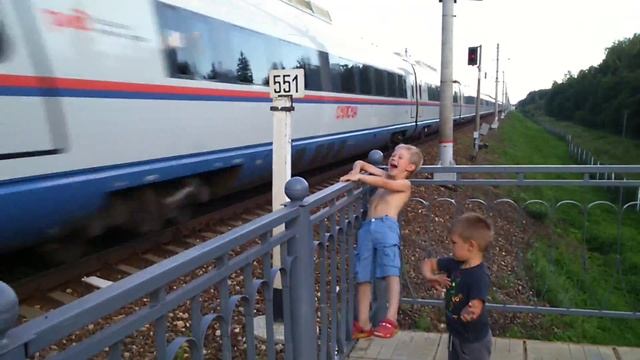 "Сапсан" и дети смотреть онлайн