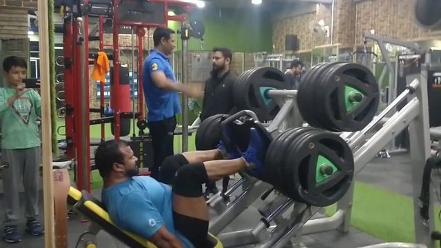 450 kg leg press смотреть онлайн