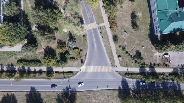 Перекрёсток улицы Макарова и Заречного бульвара смотреть онлайн