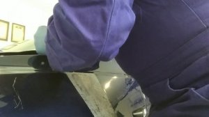 Как удаляется высохший клей скотча с кузова автомобиля