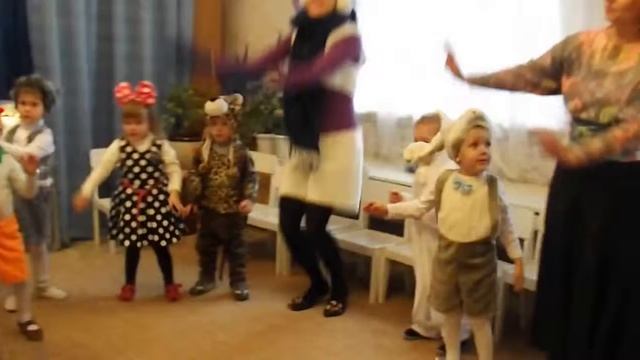 Новый год в яслях КДДЗ №39 г Днепродзержинска 5 смотреть онлайн