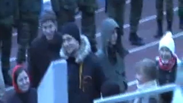 Зенит-Спар... фанаты ЖжЖгут))).avi смотреть онлайн