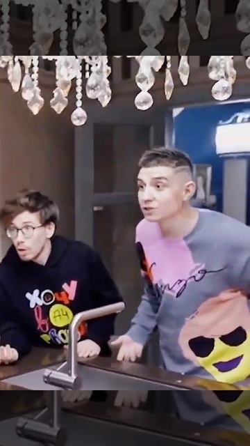 😎Влад А4 😍 #подпишись🙏 #а4 #влада4 #владбумага #челлендж #владбумагаа4 #24часа #24часа #Shorts(3) смотреть онлайн