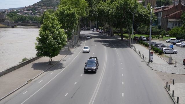 Spending $100 USD in Georgia (the country) || Tbilisi, Georgia смотреть онлайн