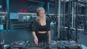 PEZSI [DJ-SET 2025] x THE GYM - Peak Time Driving Techno ｜ Acid Techno ｜ Hard Techno