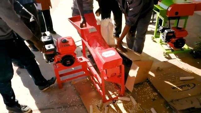 RADIAN MAIZE THRESHER WITH PETROL ENGINE - SX_5TY-60_MAIZE_THRE смотреть онлайн