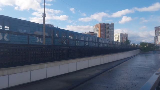 Классический 81-717.5М/714.5М "Номерной" (ММЗ/МВМ) на Нагатинском метромосту смотреть онлайн