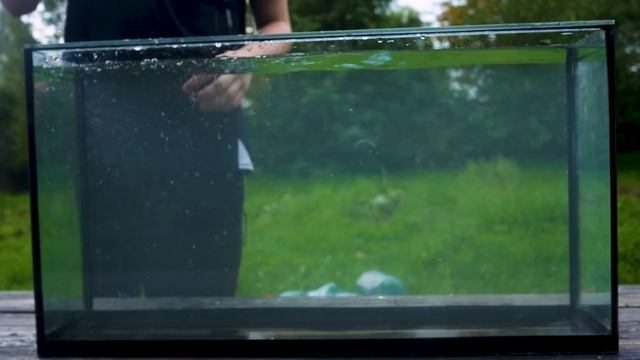 Experiment: Coca Cola and Mentos Under Water смотреть онлайн