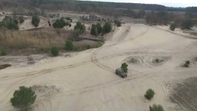 Aligator Master 4x4 - Di Indonesia Hanya Korps Marinir yang Punya Rantis Ini смотреть онлайн