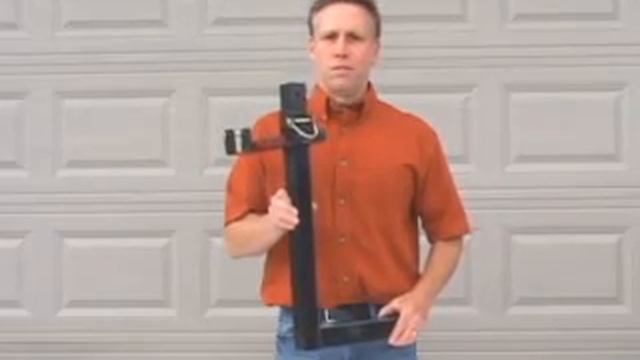 The TRASH-N-TOW attachment hitch is designed for your 96-Gallon Trash Container смотреть онлайн