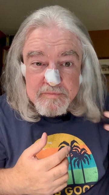 "Why You Should ALWAYS Listen to Your Dermatologist..." смотреть онлайн