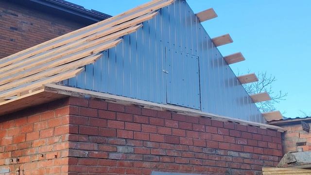 Ейск ! Часть 1. Утро воскресенья, поездки, покупки, почему шифер ? Работы на доме накрывают крышу ! смотреть онлайн