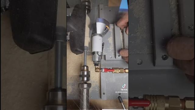 токарный станок из сверлильного смотреть онлайн