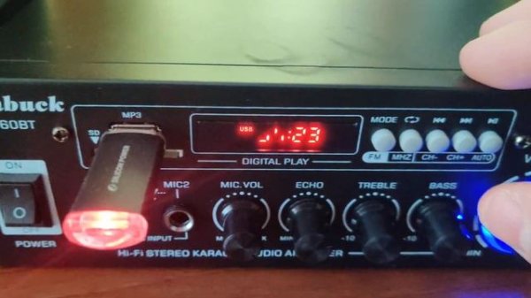 Amplificador AV 660BT