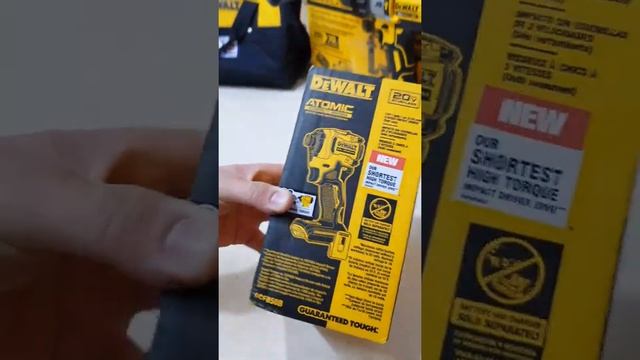 kit dewalt atomic смотреть онлайн