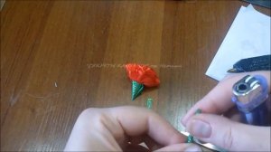 Всего из 3х отрезков органзы получается пышная гвоздика! Брошь из георгиевской ленты на 9 Мая.