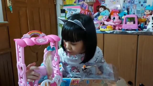 Unboxing Zuru Pets Alive Unicorns, Super Cute Guys