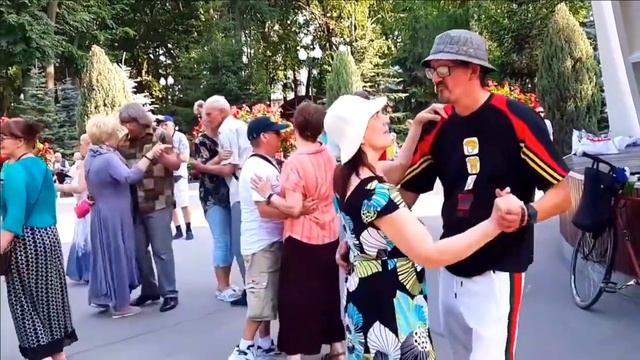 ТАКУЮ ВСЕ МЕЧТАЮТ ВСТРЕТИТЬ ТОЖЕ!!! смотреть онлайн