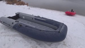 Как ведет себя ПВХ на морозе. Сборка лодки в холодную погоду.