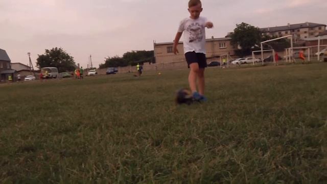 Друзья! Футбольные акции магазинов 2018! (Магнит, Пятерочка) смотреть онлайн