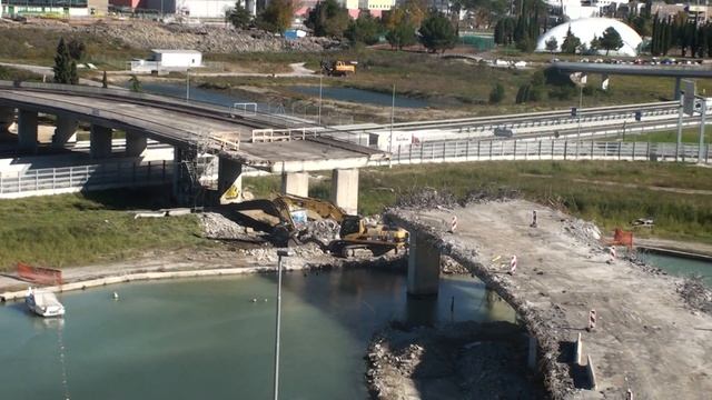 Prenavljanje mosta - Koper 2010 смотреть онлайн