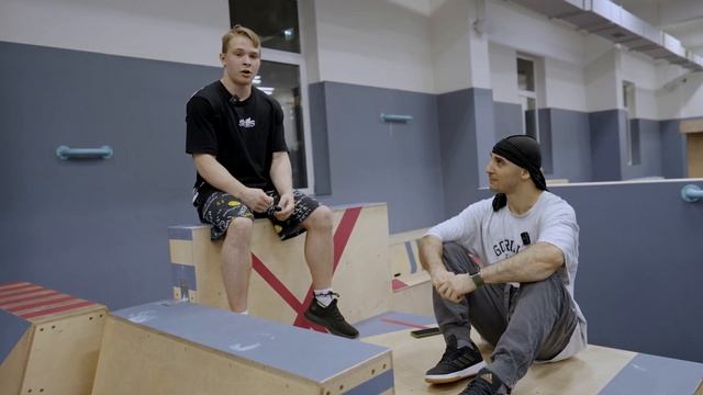 ВОРКАУТ VS ПАРКУР | Workout Савин Кирилл | NDPK VLOG 3.1% #workout #паркур #кирилл смотреть онлайн