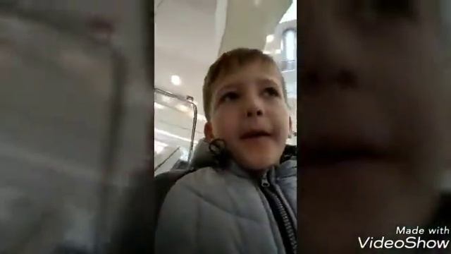 Ищим друга в торговом .....Центре Тандэм смотреть онлайн