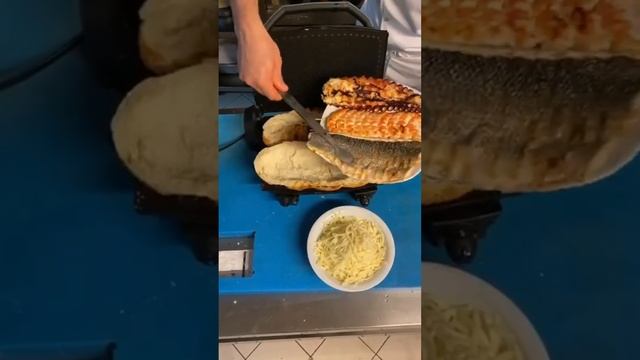 Asma Yaprağında Sardalya Dolma Stuffed Sardines in a Vine Leaf Mehmet Chef смотреть онлайн