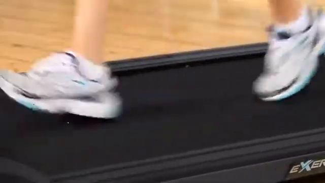 Exerpeutic Treadmill 1020 or TF1000 смотреть онлайн
