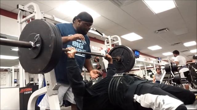 Kareem Bench Raw 325 x 6 Incline 315 PR! смотреть онлайн