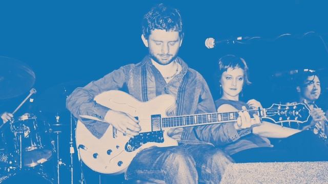 ELLA GURU John Peel 2nd December 2004 смотреть онлайн