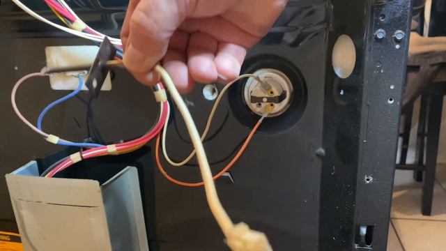 Replacing the oven temperature sensor on a Hotpoint смотреть онлайн