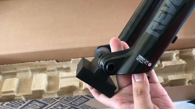 2022 Rockshox Revelation RC 140mm Travel MTB Boost 29” Suspension Air Spring Fork | TheBikerBrosPH смотреть онлайн