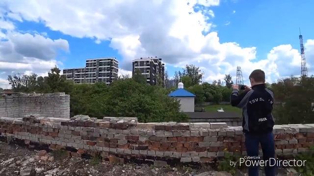 Залезли на мини кришу смотреть онлайн