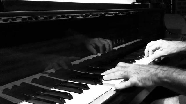 "Indifférence" (Tony Murena) - sur mon piano sans bretelles! смотреть онлайн