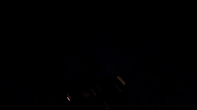 Слишком темно а 5 часов??? смотреть онлайн