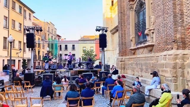 Concierto Aula de Pop Rock. Plaza Vieja смотреть онлайн