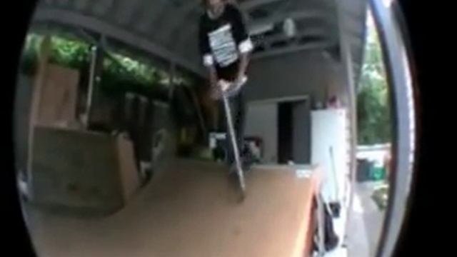 Razor Scooter Sponsor Me (Us) смотреть онлайн